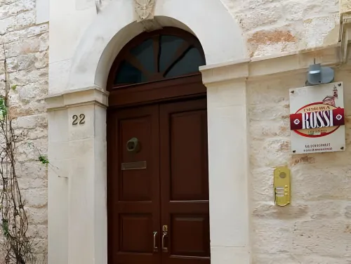 Albergo Diffuso Dimora Rossi B&B Hotels in Turi
