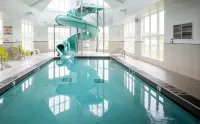 โรงแรม Holiday Inn Express Stellarton บาย IHG - ที่มีสระว่ายน้ำ