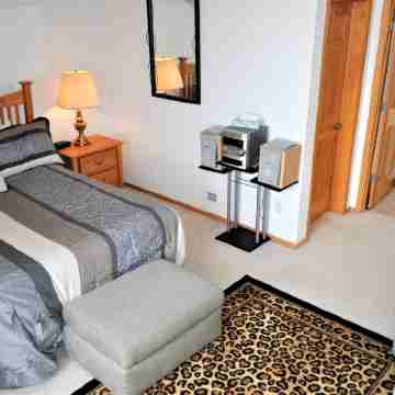 Forest Park 3 Bed 4 Bath Twnhm Htjm Rooms