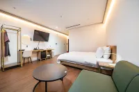 Hotel Deokyeong Hotels near Ganhyeon Tourist Area (Sogeumsan Grand Valley)