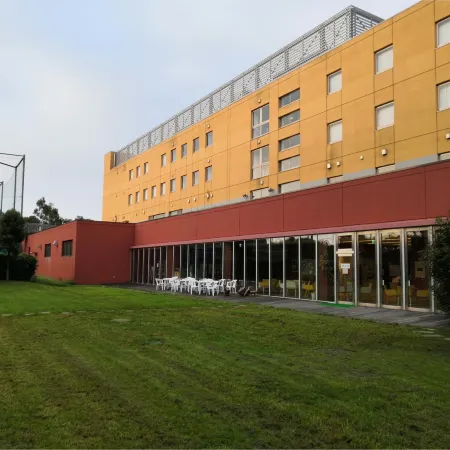 Bumb Tokyo Sports Culture Center Отели рядом с достопримечательностью «Стадион «Юмэносима»»