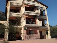 Almini Apartments Hotels in Plataria