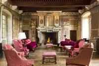 Château de Bagnols Hotels in Bully