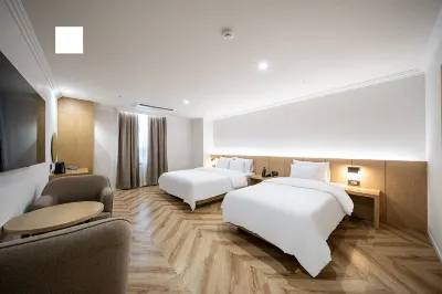 H Avenue Gumi Okgye Hotels near Kumoh National Institute of Technology