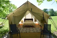 Peyper Fields Creekside Camp Các khách sạn ở Owego