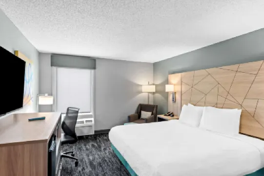 Days Inn by Wyndham Doswell at the Park Hotels in 