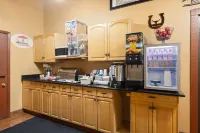 Super 8 by Wyndham Dodge City - Frühstück