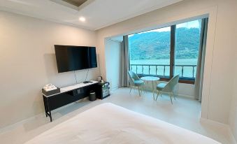 양평 Cozy 모텔에서 바라본 북한강 뷰