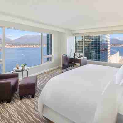 Fairmont Waterfront Rooms