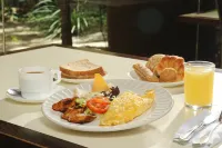 Holiday Inn CD. DEL CARMEN by IHG - Aamiainen