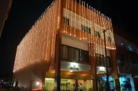 Pallavi West Hotels in Manimajra