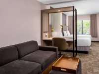 薩拉索塔布雷登頓萬豪SpringHill酒店 鄰近Ringling College of Art and Design的酒店