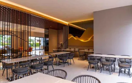 Sitthinard Grandview Hotel Отели в г. Пхаттхалунг