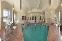 Country Inn & Suites by Radisson, Oklahoma City - Quail Springs, OK - Pools