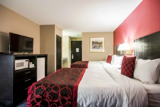 温德姆100英里華美達酒店