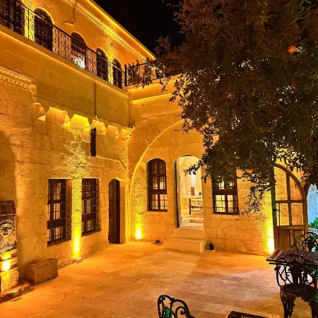 Cleopatra Antique Hotel