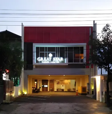 Great Star Premium Homestay Hotels in Blimbing