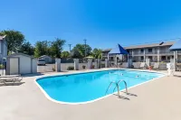 Best Western Markita Inn - Pools