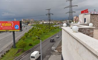 Altunyan Hotel