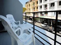 Tiya House Rooms & Cafe