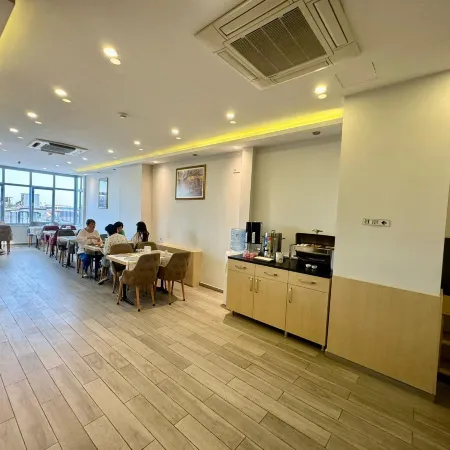 Aram Edessa Hotel Отели рядом с достопримечательностью «Аксарай»