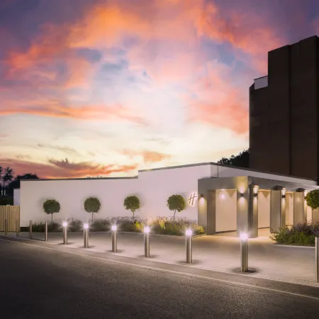Holiday Inn LONDON - GATWICK AIRPORT by IHG