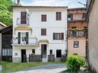 Belvilla by OYO Appartamento Calizzano Hotels in 
