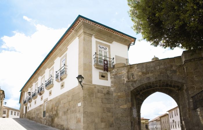 Montebelo Palácio Dos Melos Viseu Historic Hotel