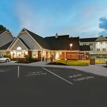 Residence Inn Louisville Airport Отели рядом с достопримечательностью «Сикс Флэгз Кентакки Кингдом»