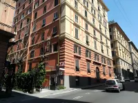 Hotel Assarotti Отели в г. Генуя