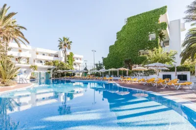Bluesea Club Martha's Hotels in der Nähe von Time Out Partycafe Cala d'Or