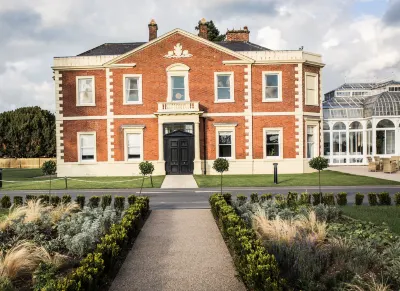 DoubleTree by Hilton Hotel & Spa Chester Hotels near River Dee