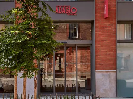 Aparthotel Adagio Toulouse Centre la Grave Отели рядом с достопримечательностью «Монастырь якобинцев в Тулузе»