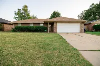 Choosy Chisholm Charm