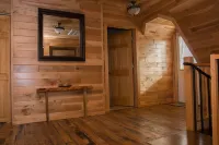 Northwinds Adventures Da Barn in Heart of the Keweenaw