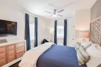 Newly remodeled luxury cottage in Belmont, NC Walk to Kevin Loftin Park - 4-Star