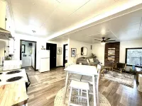 Redwood Trails & Ocean Access 5 Mins Away