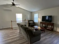 Bright carriage house steps from rail trail and river & 45 minutes to Penn State