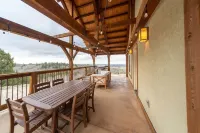Cozy modern cabin with amazing views, hot tub, firepit, and more!  5 min to town