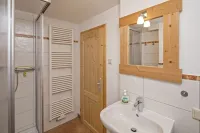 Apartment Kahleberg Hotel dekat Dorfkirche Schellerhau
