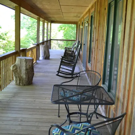 Little Tennessee River Cabin - in the Smoky Mountains