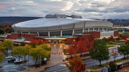 Charming Home Near Psu - Built for Memorable Game Days and Family Visits