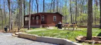 Cabin in the Woods - 5 Miles to Dayton Boat Ramp! 2 miles to NACA Fort Bluff! Hotels in Dayton