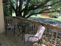 Three Little Birds cozy cottage 10 min from St. George Island and Apalachicola!
