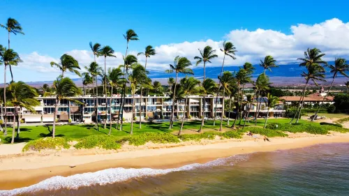 Oceanfront, Split A/C, incredible sunsets, king bed, remodeled October 2023