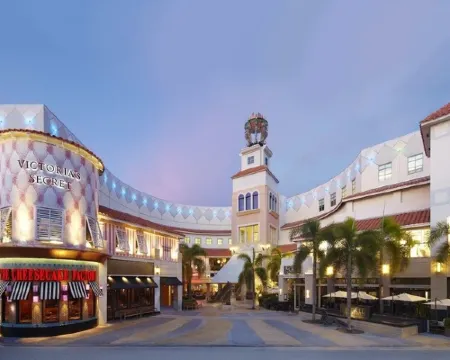 Peaceful Miami Oasis Near Haulover Beach & Aventura Hotels in North Miami