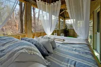 New Listing! Couples retreat- swing bed-hot tub-fire pit-putt putt Hotels near Tennessee Legend Distillery - Winfield Dunn Parkway