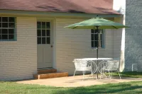 Guest House at Historic Ten Horse Farm near Bainbridge and Lake Seminole