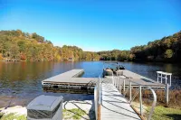 Family focused Lakefront w/private dock! Now booking for 2025 stays!