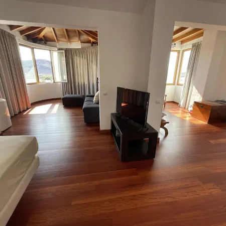 VILLA NEILA, with heated pool